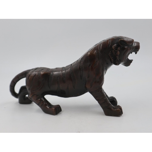 243 - Large bronze Japanese tiger, L: 33 cm. UK P&P Group 3 (£30+VAT for the first lot and £8+VAT for subs... 