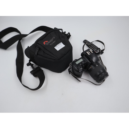 104A - Canon EOS 3000 film camera with Canon 35-80mm lens and soft case. UK P&P Group 2 (£20+VAT for the fi... 