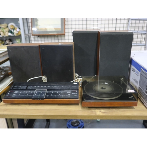 131 - B&O hifi system, including Beogram 1001 (With good cartridge and stylus), Beomaster 1001 (powers up)... 