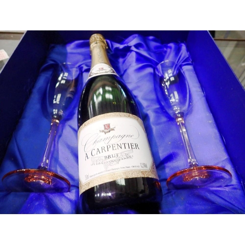 1196 - Carpentier Champagne, boxed presentation set. Not available for in-house P&P