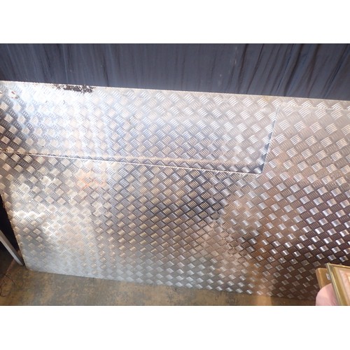 1896B - Three aluminium checkered plate sheets. One has a cut out of 142 x 34cm. Largest 250 x 128cm. These ... 