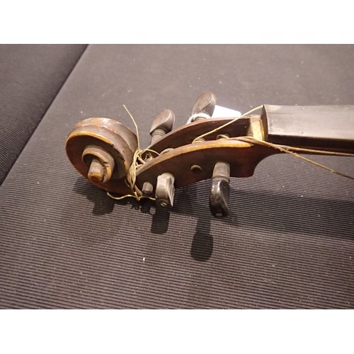 123 - 19th century violin and bow, un-named, for restoration. Not available for in-house P&P