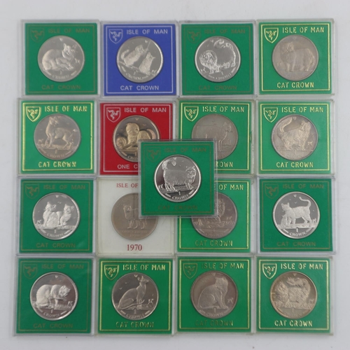 2021 - Seventeen Isle of Man Cat crowns, 1988-2005. UK P&P Group 1 (£16+VAT for the first lot and £2+VAT fo... 