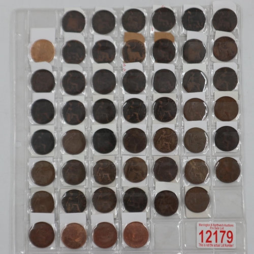 2045 - Fifty-one halfpennies, including Victorian. UK P&P Group 1 (£16+VAT for the first lot and £2+VAT for... 