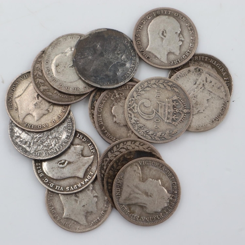 2097 - Seventeen silver pre-1920 threepences (circulated). UK P&P Group 0 (£6+VAT for the first lot and £1+... 