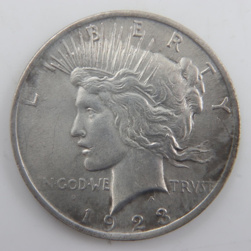 2140 - 1923 silver American Peace dollar. UK P&P Group 0 (£6+VAT for the first lot and £1+VAT for subsequen... 