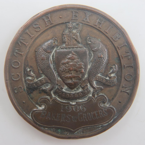 2159 - 1906 - Scottish Exhibition medal for bakers and grocers - 2nd prize - gVF. UK P&P Group 0 (£6+VAT fo... 