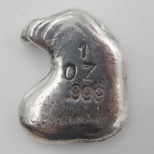 2208 - American 999 silver 1oz poured eagle form round. UK P&P Group 0 (£6+VAT for the first lot and £1+VAT... 