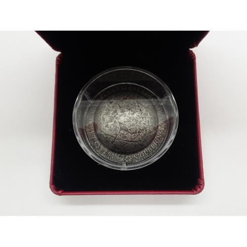 2279 - Rare Canadian 47.6g silver Lest We Forget helmet shaped 25 dollar coin. UK P&P Group 1 (£16+VAT for ... 