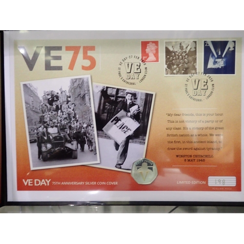 2322 - Rare Winston Churchill silver proof 50p and stamp set. UK P&P Group 1 (£16+VAT for the first lot and... 