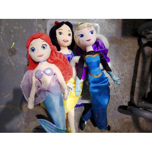 1021 - Three Disney Store plush figures: Snow White, Ariel and Elsa, H: 48cm. UK P&P Group 2 (£20+VAT for t... 