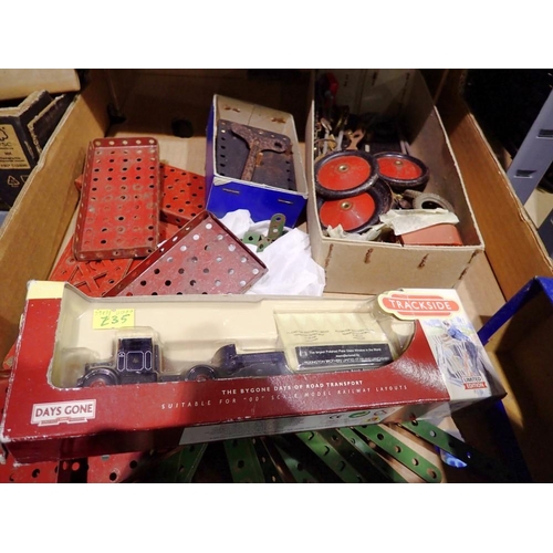 1036 - Quantity of early Meccano to include a clockwork motor. Not available for in-house P&P