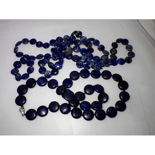 1075 - Two large Lapis Lazuli necklaces. UK P&P Group 1 (£16+VAT for the first lot and £2+VAT for subsequen... 