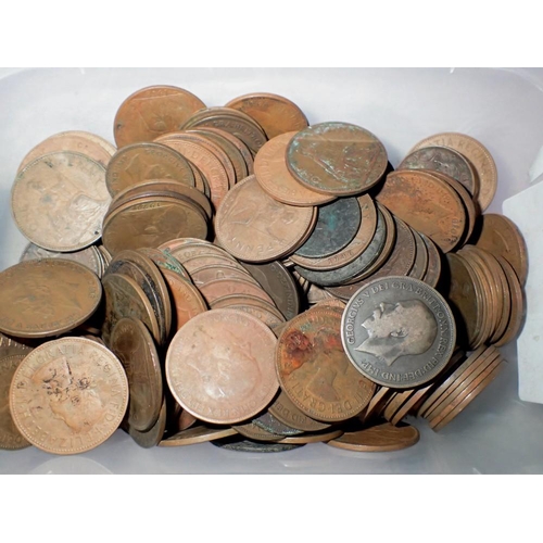 1093 - Quantity of mixed coins. UK P&P Group 1 (£16+VAT for the first lot and £2+VAT for subsequent lots)