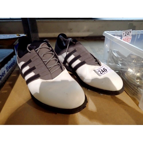 1246 - Pair of Adidas golfing shoes, used, UK size 8. UK P&P Group 2 (£20+VAT for the first lot and £4+VAT ... 