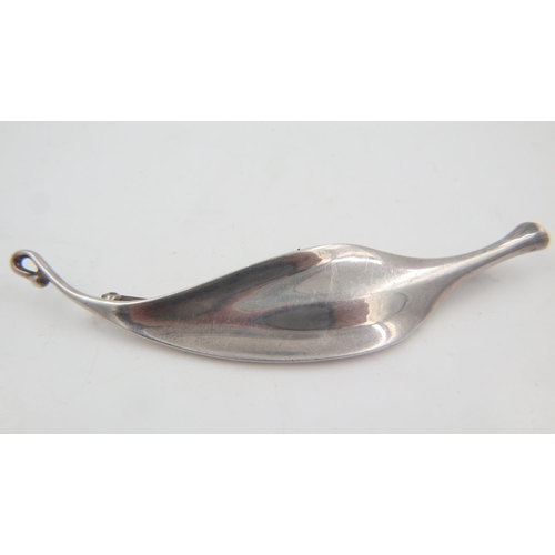 14 - Georg Jensen, Denmark, 925 silver model 391 Torun plume brooch, L: 11 cm, 28g. UK P&P Group 1 (£16+V... 