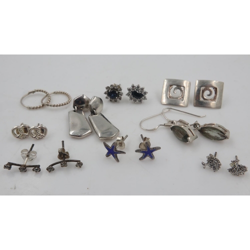 27 - Quantity of silver earrings. UK P&P Group 0 (£6+VAT for the first lot and £1+VAT for subsequent lots... 