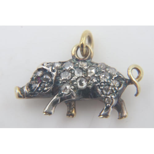 49 - 18ct gold and silver, natural rose cut diamonds and ruby pig pendant, 2.2g. UK P&P Group 0 (£6+VAT f... 