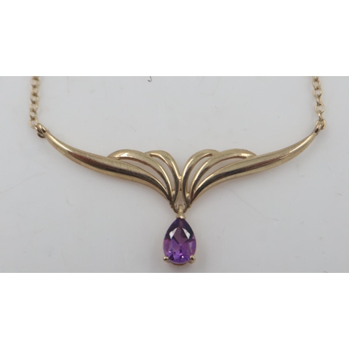 58 - 9ct gold amethyst-set necklace, 3.4g. UK P&P Group 0 (£6+VAT for the first lot and £1+VAT for subseq... 