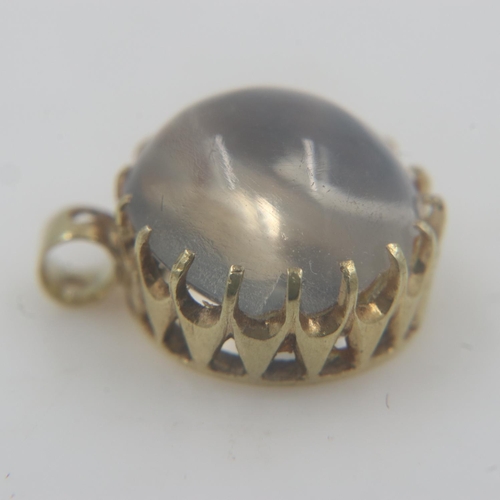 67 - Unmarked 15ct gold and moonstone pendant. UK P&P Group 0 (£6+VAT for the first lot and £1+VAT for su... 