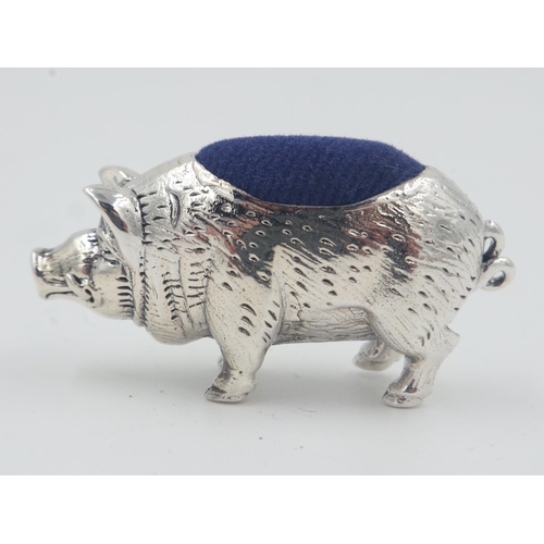 120 - Silver pig-form pin cushion. UK P&P Group 1 (£16+VAT for the first lot and £2+VAT for subsequent lot... 