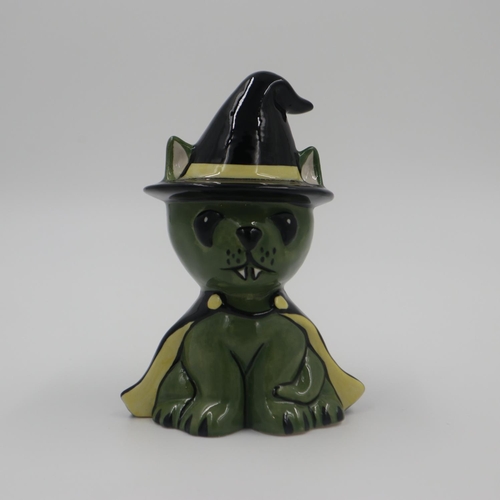 220 - Lorna Bailey cat, Grotbags, no cracks or chips. H: 13cm. UK P&P Group 1 (£16+VAT for the first lot a... 