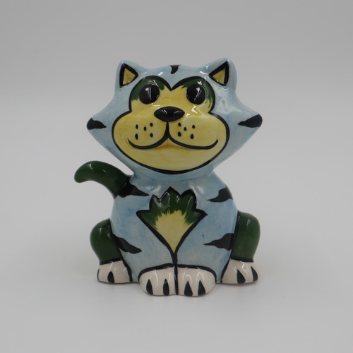 228 - Lorna Bailey cat, Dexter, no cracks or chips. H: 12cm. UK P&P Group 1 (£16+VAT for the first lot and... 