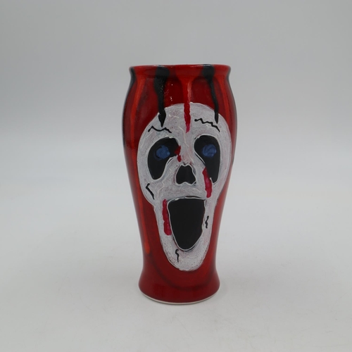 234 - Anita Harris Scream vase, signed in gold, no cracks or chips. H: 17.5cm. UK P&P Group 2 (£20+VAT for... 