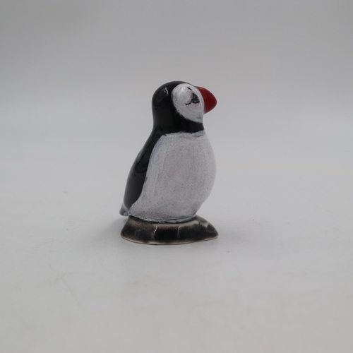 248 - Anita Harris small puffin, signed in gold, no cracks or chips. 8cm. UK P&P Group 1 (£16+VAT for the ... 