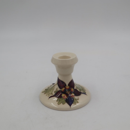 251 - Moorcroft candlestick in the Columbine pattern, no cracks or chips. H: 9cm. UK P&P Group 1 (£16+VAT ... 