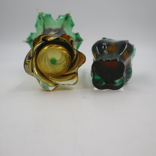 295 - Two art glass vases, largest H: 27cm. UK P&P Group 3 (£30+VAT for the first lot and £8+VAT for subse... 