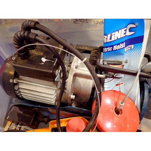 1803 - Silverline electric hoist, 250kg, with paperwork. Not available for in-house P&P