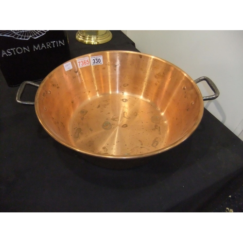 330 - Large heavy gauge French copper twin handled cooking pan, D: 46 cm. Not available for in-house P&P