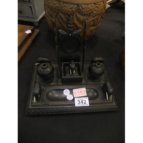 342 - Ebony desk and inkwell set. H: 20cm. UK P&P Group 2 (£20+VAT for the first lot and £4+VAT for subseq... 