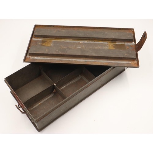 2112 - WWI British Mk IV Tank Hotchkiss Machine Gun Ammunition Tin. UK P&P Group 3 (£30+VAT for the first l... 