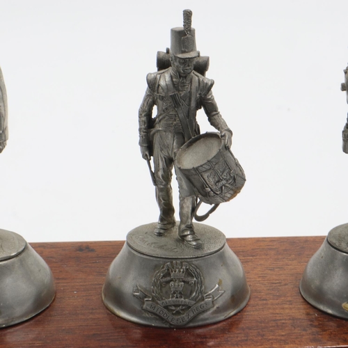 2122 - Set of pewter soldiers, mounted on wooden bases, with 1984 inscription. UK P&P Group 2 (£20+VAT for ... 