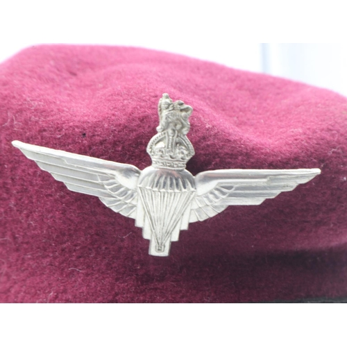 2153 - Post-War British Paras red beret, badged. UK P&P Group 2 (£20+VAT for the first lot and £4+VAT for s... 