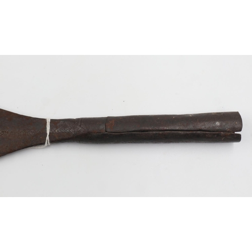 2172 - Zulu Throwing Spear Head. Not available for in-house P&P