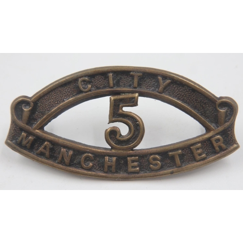 2240 - British WWI 5th Manchester Pals bronze shoulder title. UK P&P Group 1 (£16+VAT for the first lot and... 