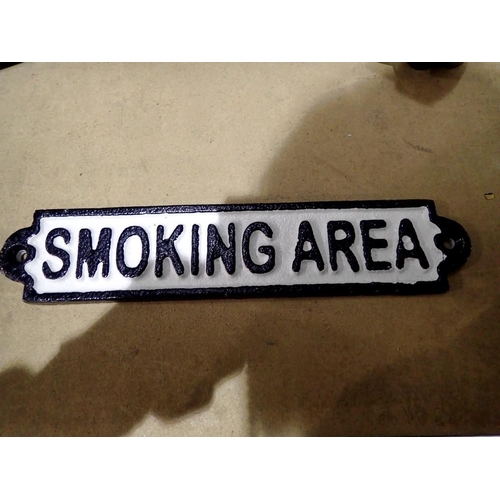 1426 - Cast iron rectangular  Smoking Area sign, L: 20 cm. UK P&P Group 1 (£16+VAT for the first lot and £2... 