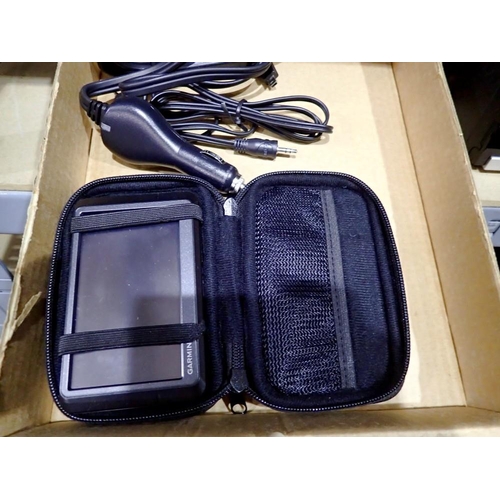 1436 - Garmin Nuvi cased satnav and charging cables. Not available for in-house P&P