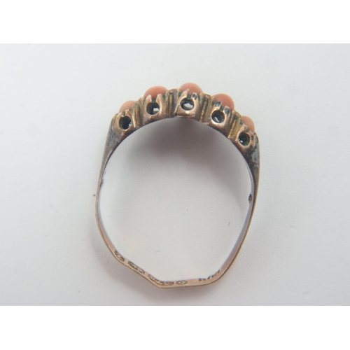 30 - Victorian 9ct gold ring set with five graduating coral cabochons, mis-shapen, 1.3g. UK P&P Group 0 (... 