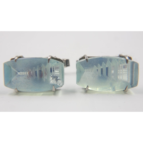 79 - Pair of boxed glass Pagoda cufflinks. UK P&P Group 1 (£16+VAT for the first lot and £2+VAT for subse... 