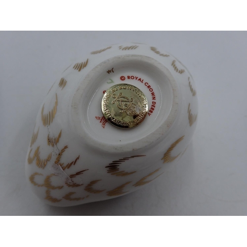 171 - Royal Crown Derby dappled quail paperweight, with a gold stopper, no cracks or chips. H: 6.5cm. UK P... 