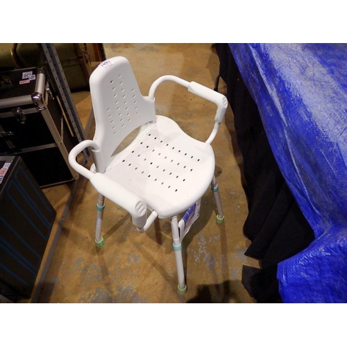 1847 - Shower and wet room chair. Not available for in-house P&P