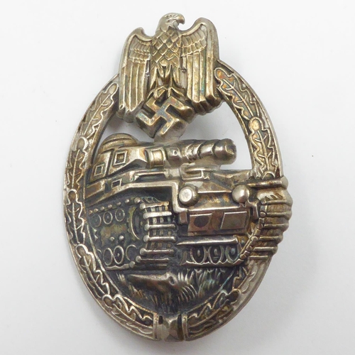 2274 - Third Reich Late War Unmarked Hollow Back Panzer Assault Badge. UK P&P Group 1 (£16+VAT for the firs... 