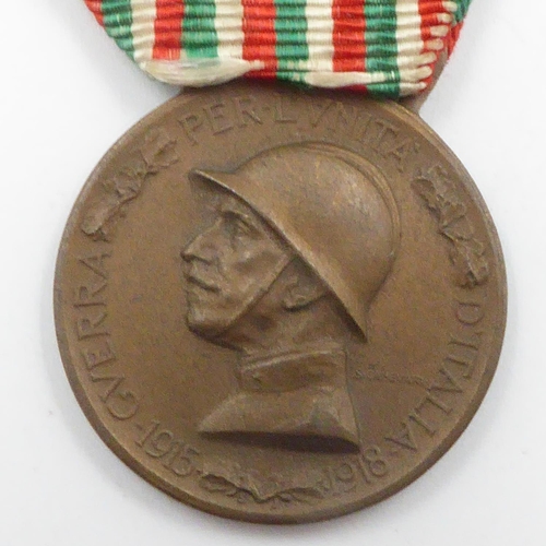 2292 - WWI Italian - Austrian commemorative medal. UK P&P Group 1 (£16+VAT for the first lot and £2+VAT for... 