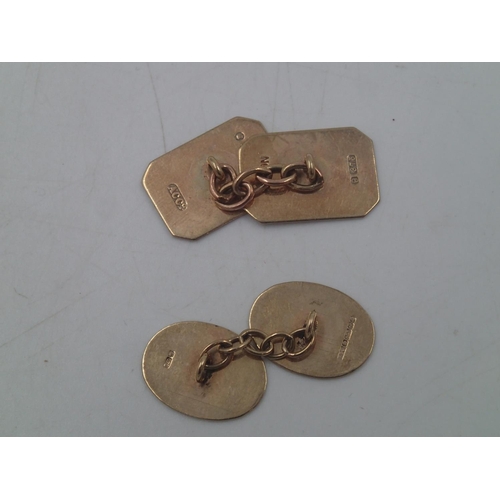 78B - Two unmatched 9ct gold cufflinks, 4.0g. UK P&P Group 0 (£6+VAT for the first lot and £1+VAT for subs... 