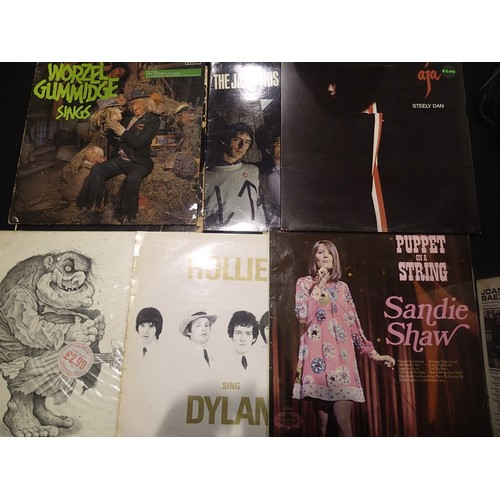 305A - Seventeen mixed LPs to include The Beatles and Emerson Lake & Palmer. UK P&P Group 2 (£20+VAT for th... 