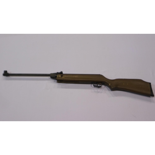 2066 - SMK 15 .177 air rifle. UK P&P Group 3 (£30+VAT for the first lot and £8+VAT for subsequent lots)